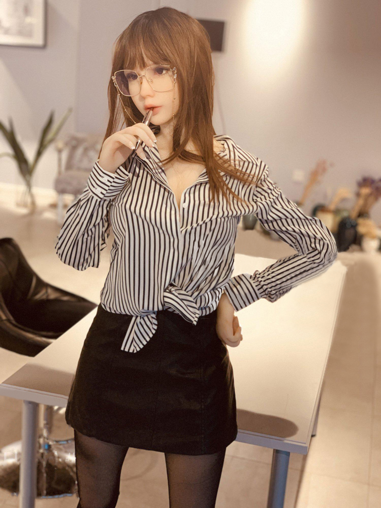 Milly-Petite-Lifelike-Sexy-Sex-Doll-21